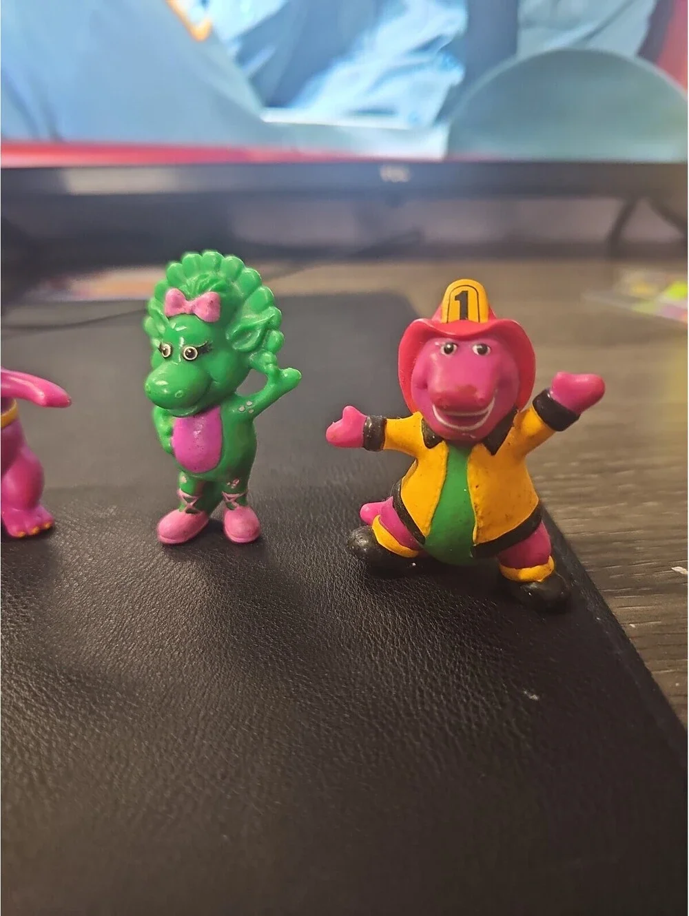 Barney Purple Dinosaur Lyons Party Favors PVC Loose Figures Cake Topper Set 93